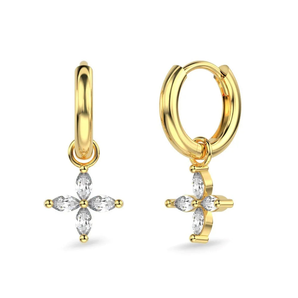 Pair of 925 sterling silver flower-shaped earrings in gold finish, Korean style women's jewellery