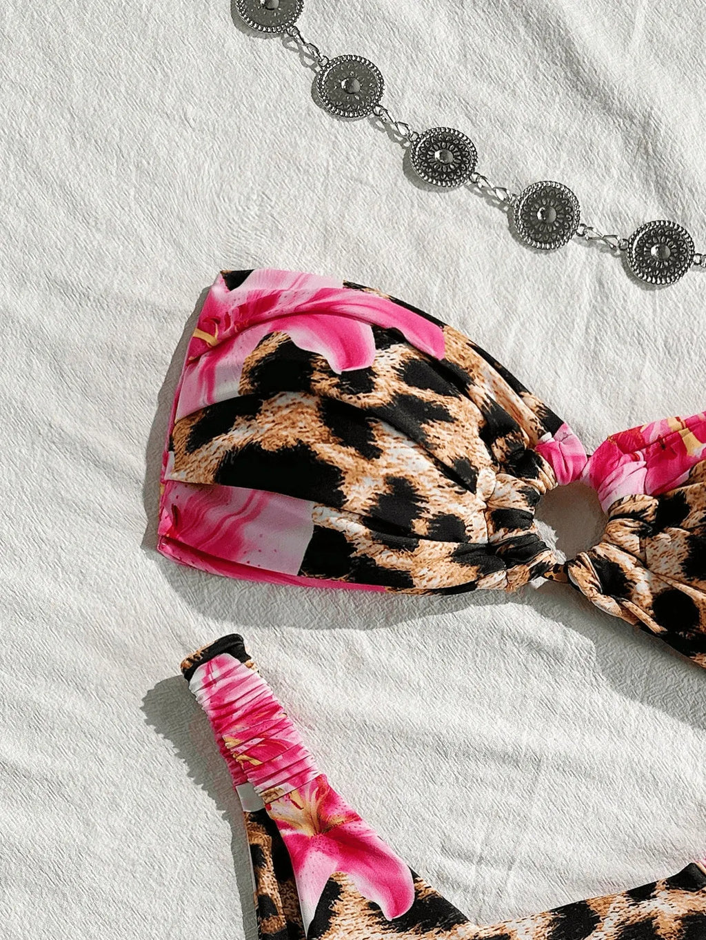 Women's tube top split bikini swimsuit in pink leopard print, polyester, sizes S to XL for swimming and wading