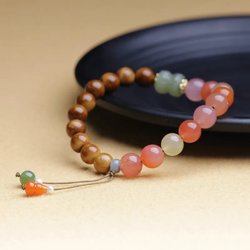 Hetian jade agate bracelet with 8mm diamond-shaped beads in persimmon colour