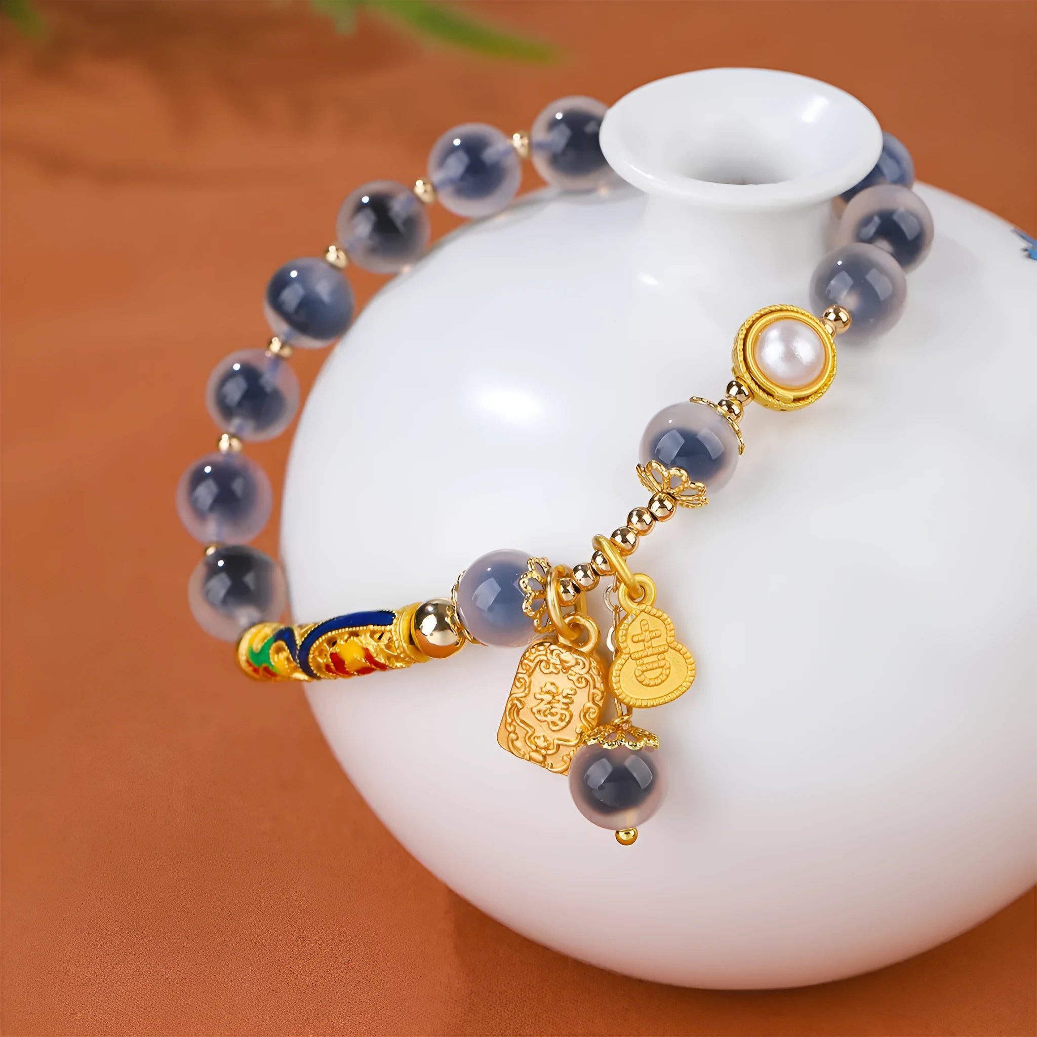 Handcrafted sugar heart agate bracelet with manual DIY processing in retro minority style.