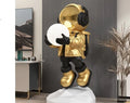 Large floor-to-ceiling astronaut decoration light in Silver finish with 18cm lunar lamp and plastic construction