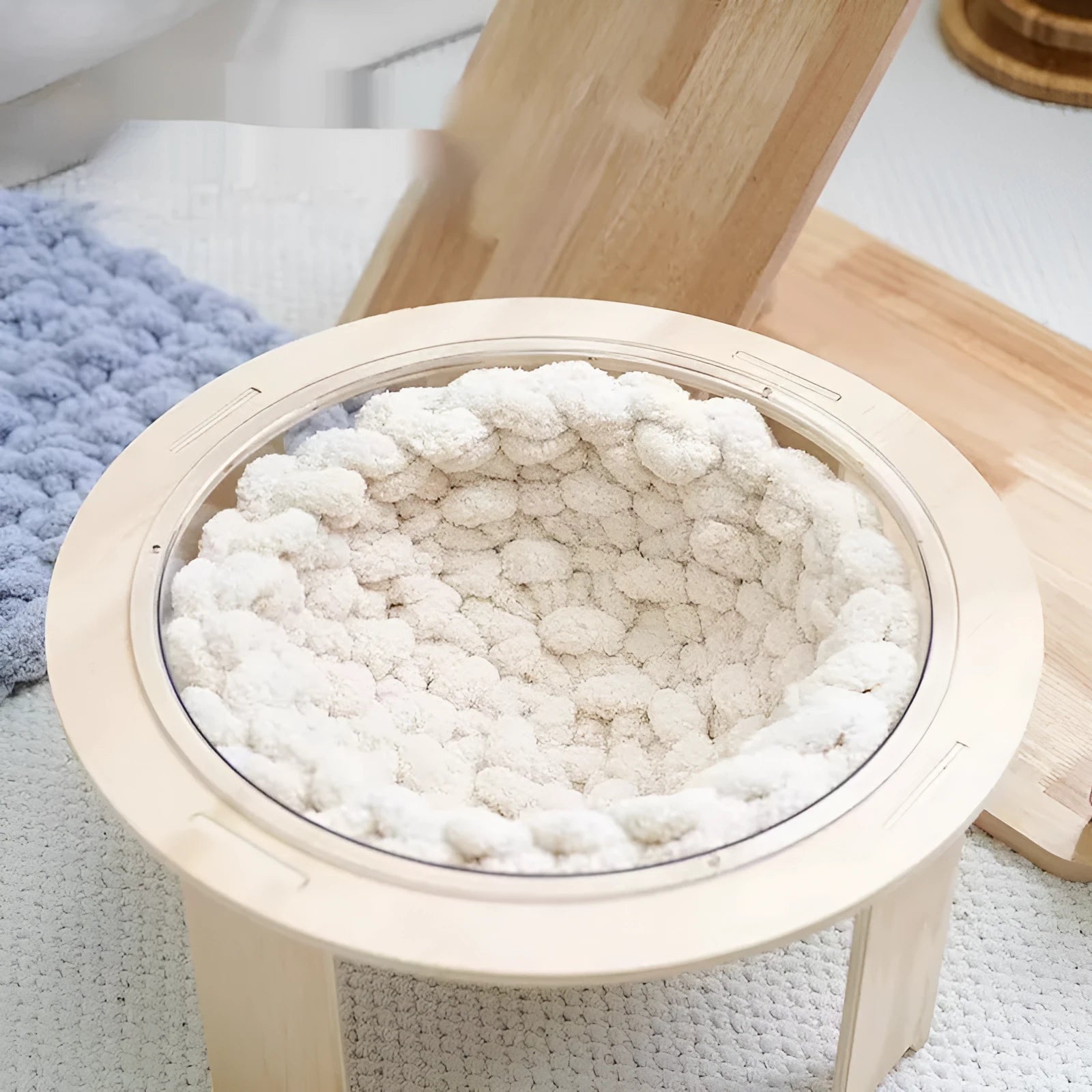 Hand-woven thermal knitting pet mat in cream colour with chenille wool texture, suitable for dogs and cats