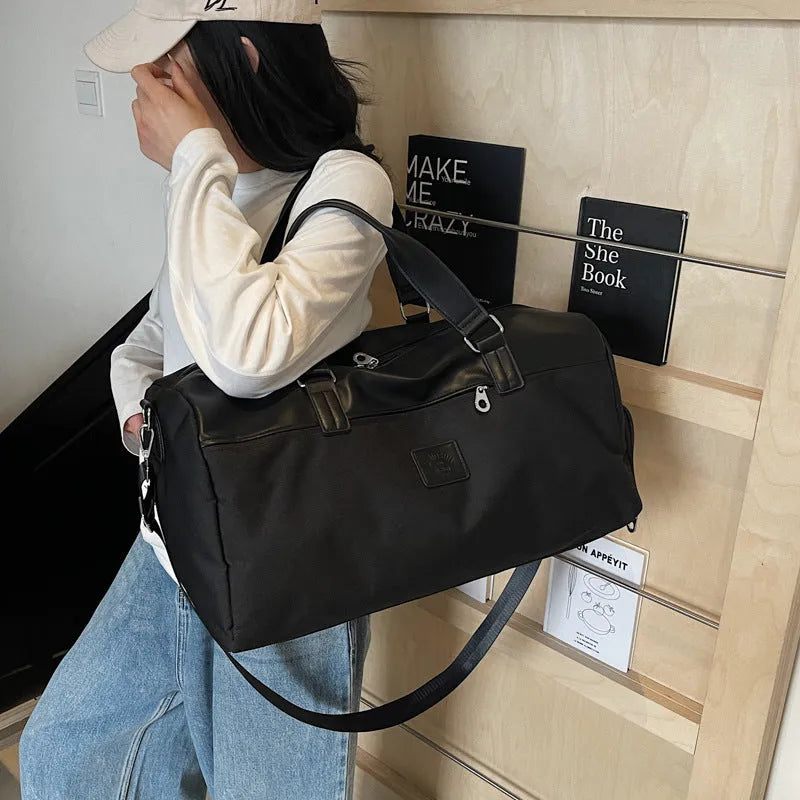 Large capacity Oxford cloth messenger bag in black blue or khaki colours