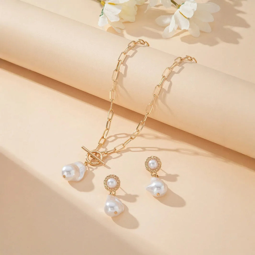 Gold tone retro baroque pearl necklace and matching earrings jewellery set for women