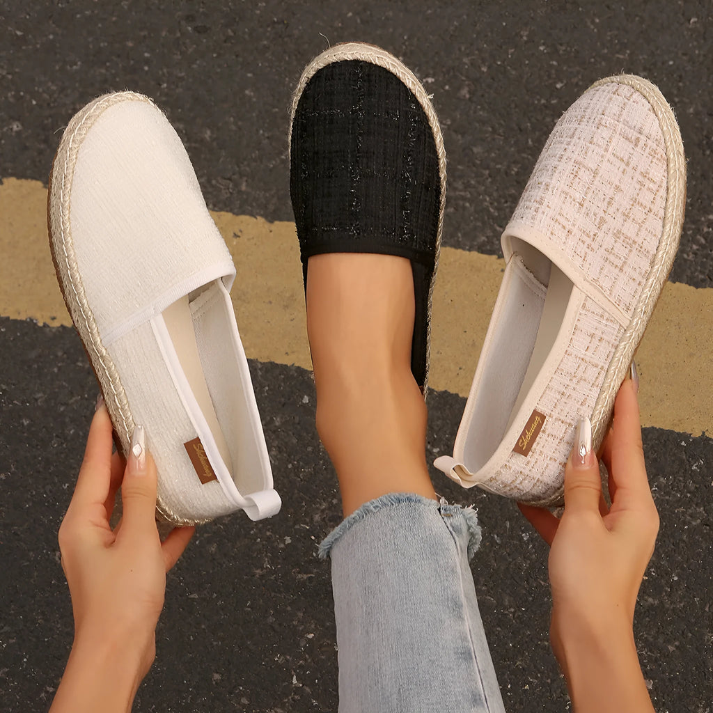 Casual fisherman shoes with canvas upper and rope sole in black, white, or beige colours