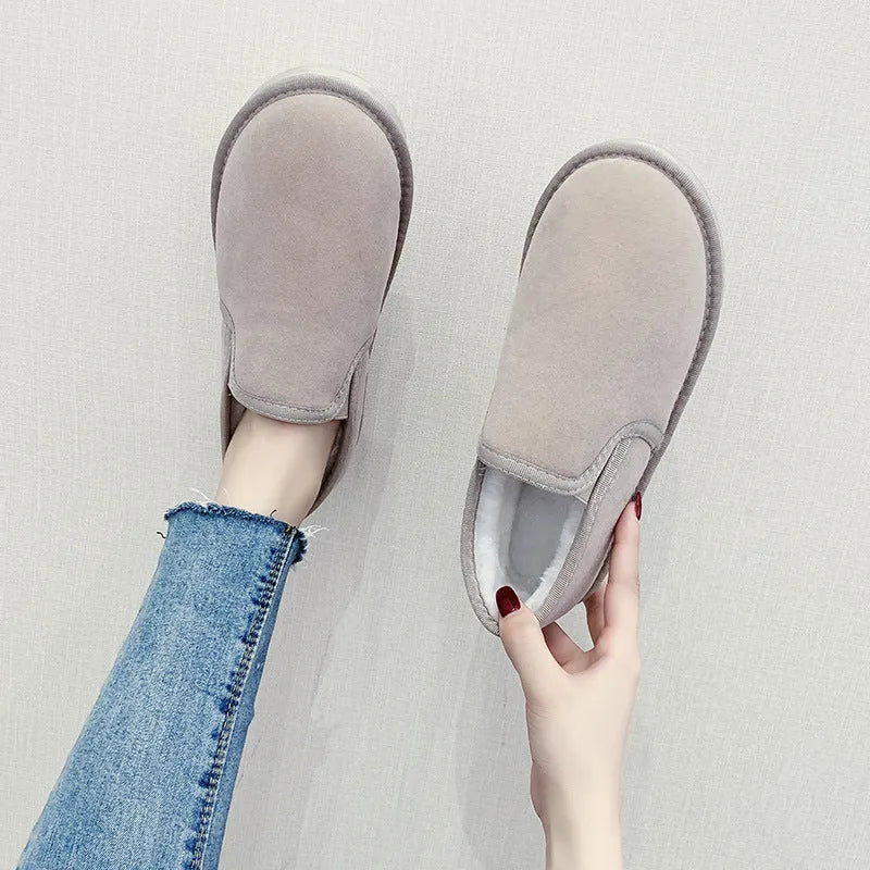 Flat heel low-top snow boots with fleece lining in khaki, black, grey, pink, and milky white colours.