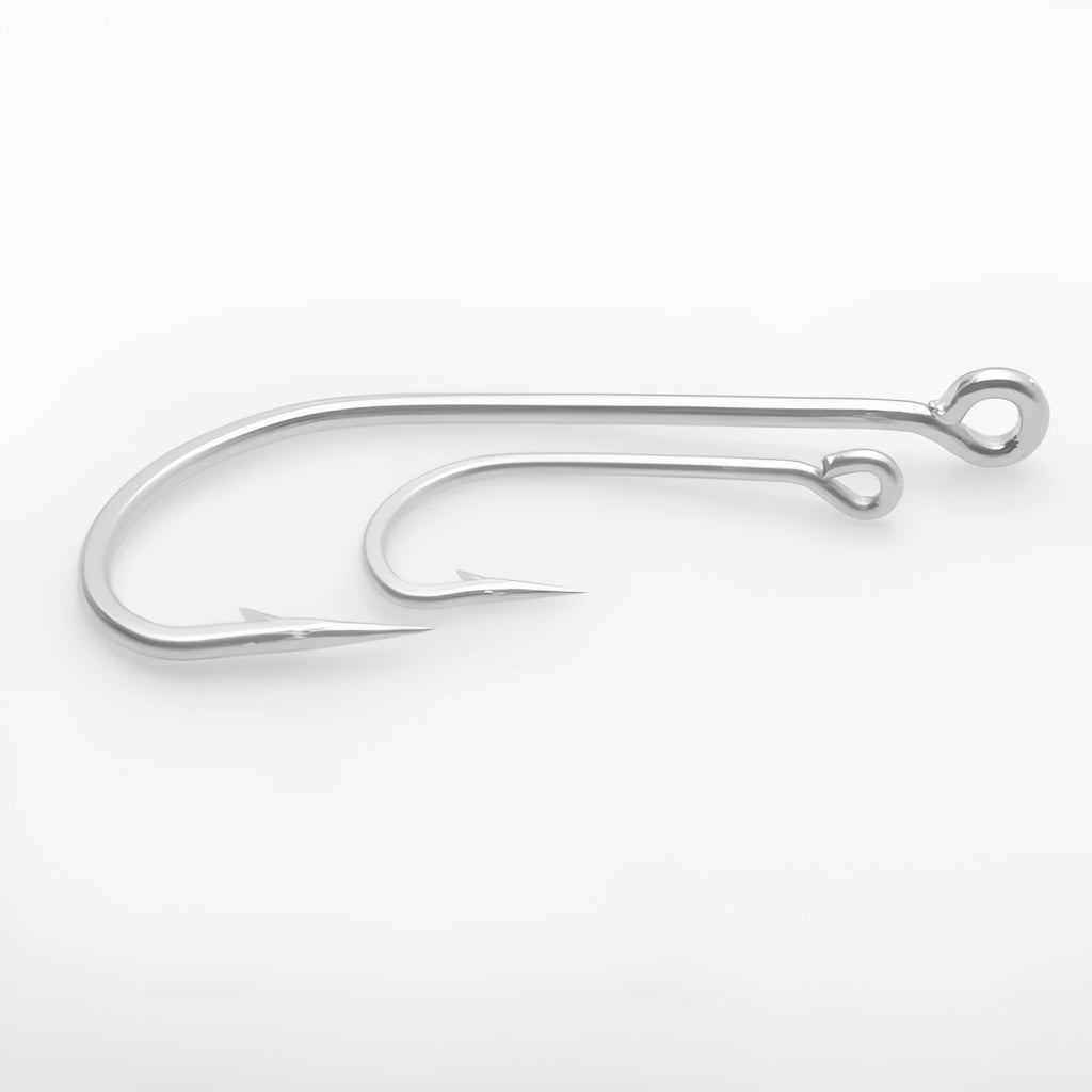 Pack of stainless steel sea fishing hooks for ocean boat fishing, showing various hook sizes.