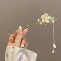 Alloy Magnolia antique hair clasp headdress with electroplated finish, floral shape, retro style for Han Chinese