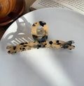 Acetate twist hair clip 11cm in deep leopard print with Japanese sweet style design