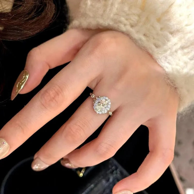Silver adjustable geometric copper ring with diamond treatment for women.