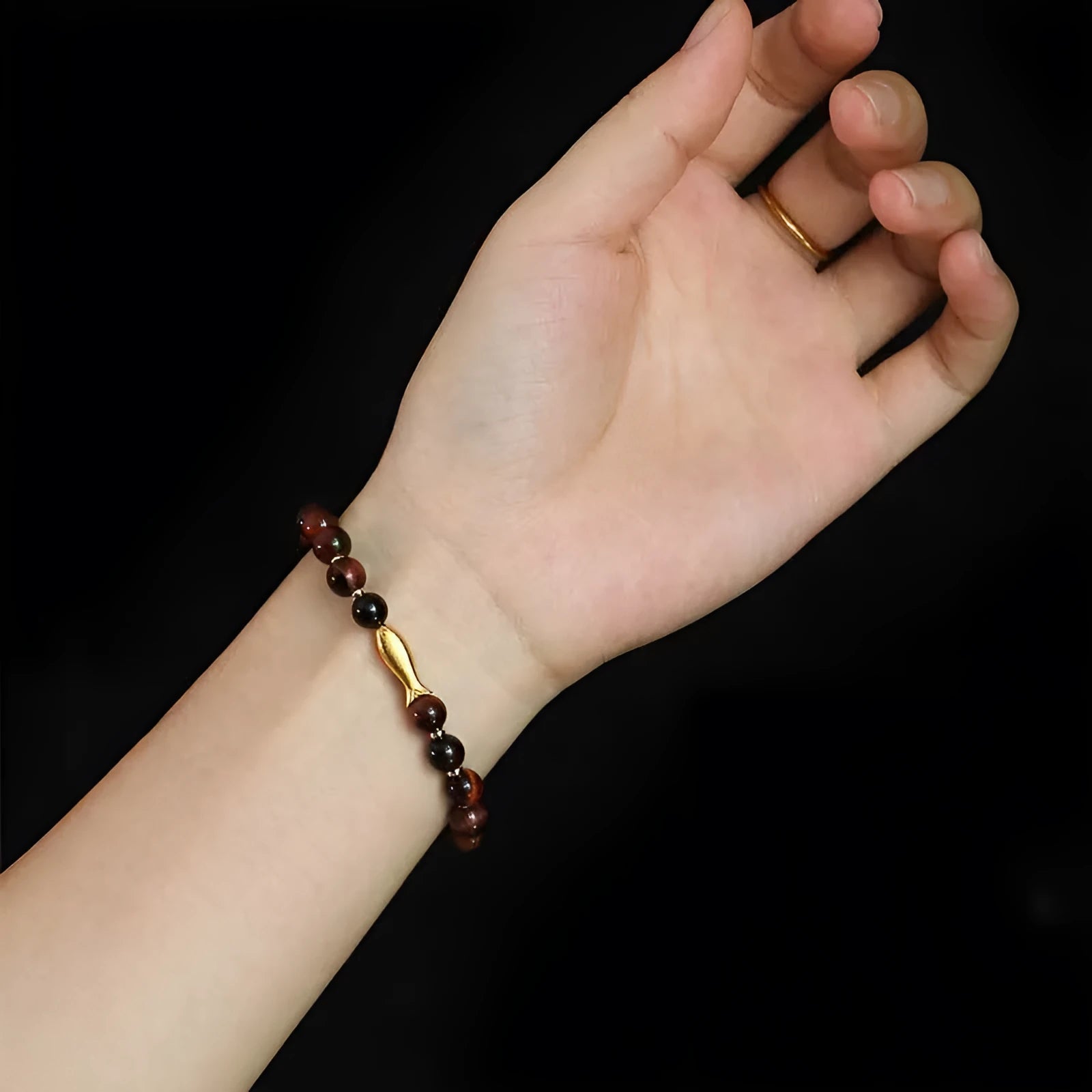 Women's Tiger Eye small fish beaded bracelet handmade from natural gemstone with animal design