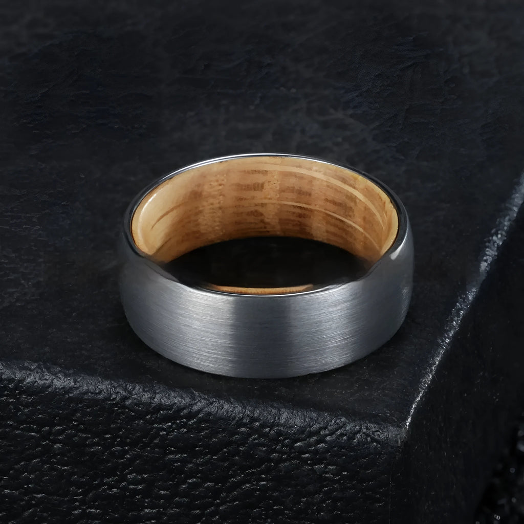 Silver tungsten ring with barrel wood inner layer for men, simple band style, electroplated finish
