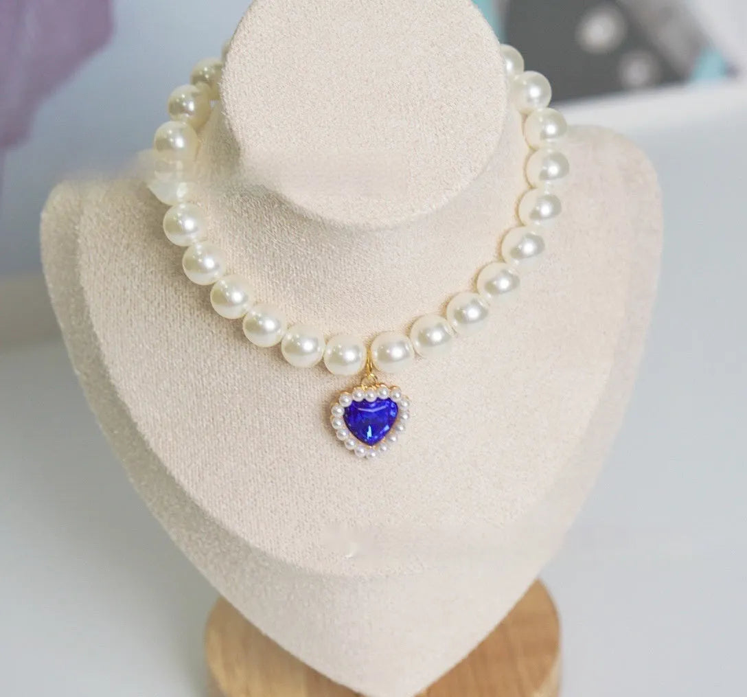 Decorative plastic alloy resin cat collar with love gem charm in multiple colour options.