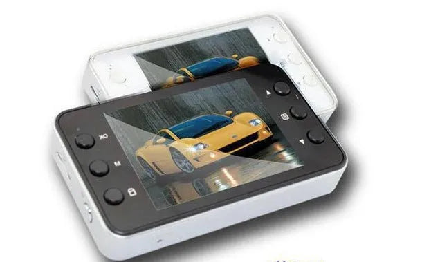 K6000 car dash cam with 120 degree wide angle lens mounted on front windshield in black finish