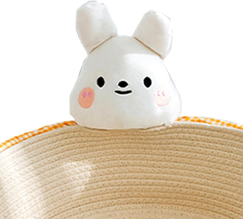 Woven cotton rope cat bed basket with integrated scratching surface in bear design