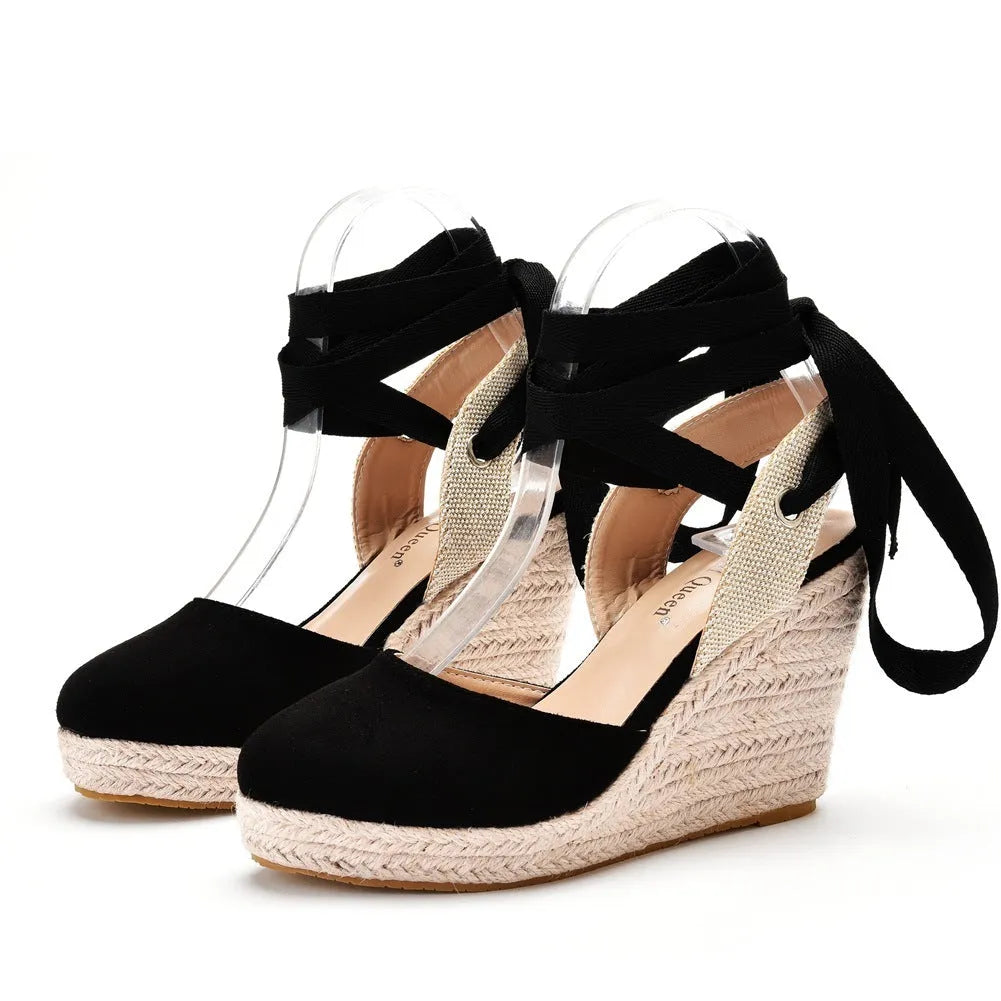 Women's wedge platform sandals with buckle strap and beaded tassel in red colour