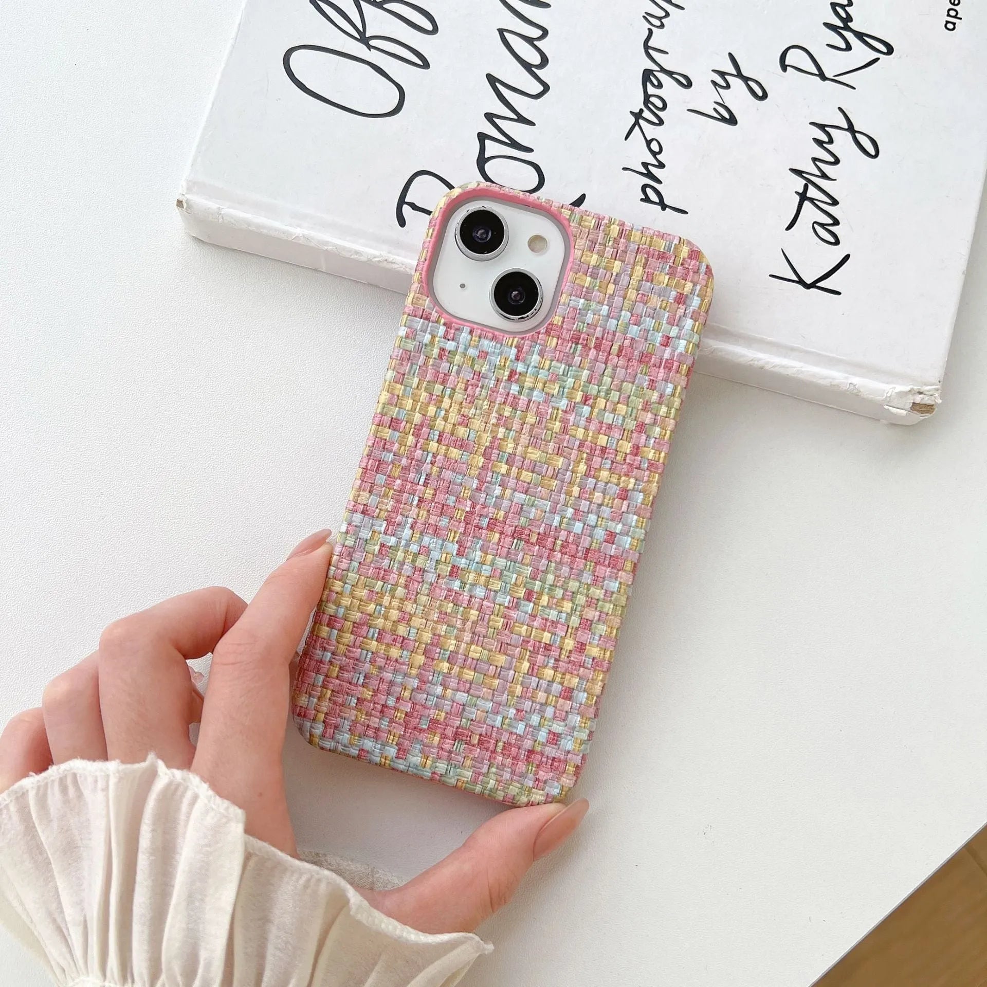 Hand-woven plaid TPU mobile phone case in pink with all-inclusive fit and fall protection