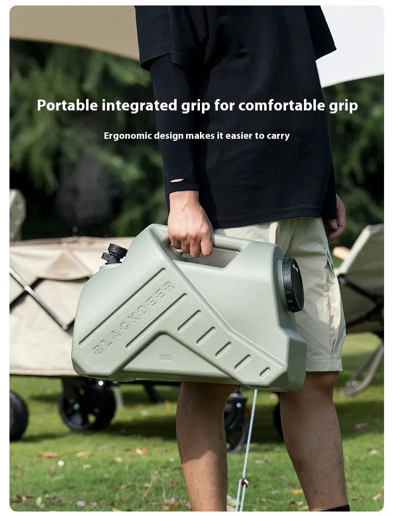 Portable water storage tank in green 18L or 13L capacity for camping and household use