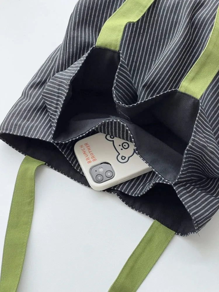 Plaid canvas multi-layer shoulder bag with cotton-thickened material and lined interior