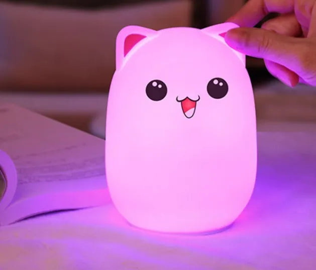 Silicone bear night light in blue or pink, 100x100x135mm, with clap or remote control and USB charging cable