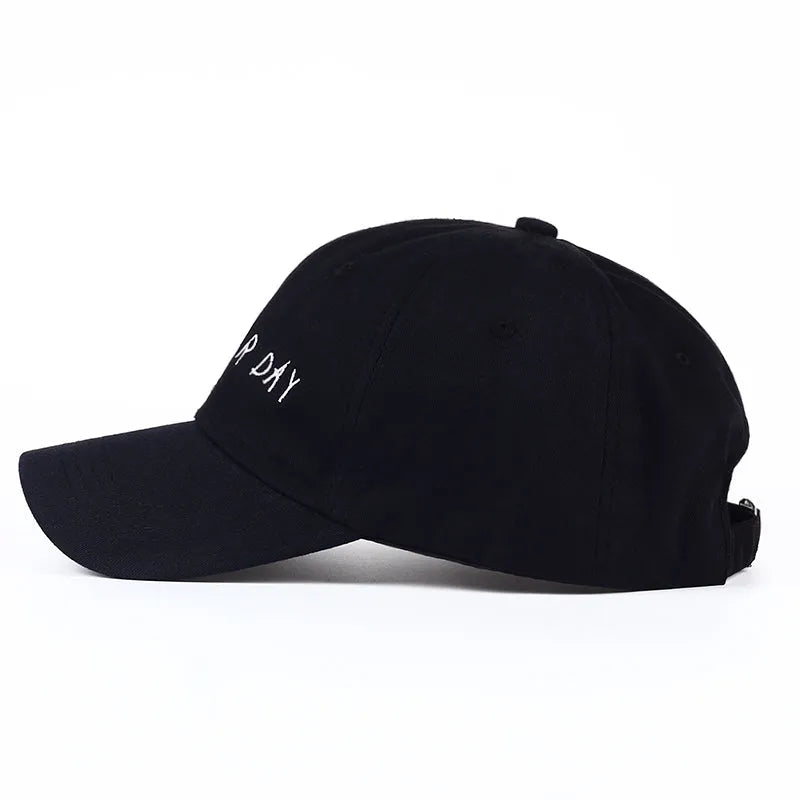 Embroidered baseball cap in black cotton with wild style embroidery and adjustable fit