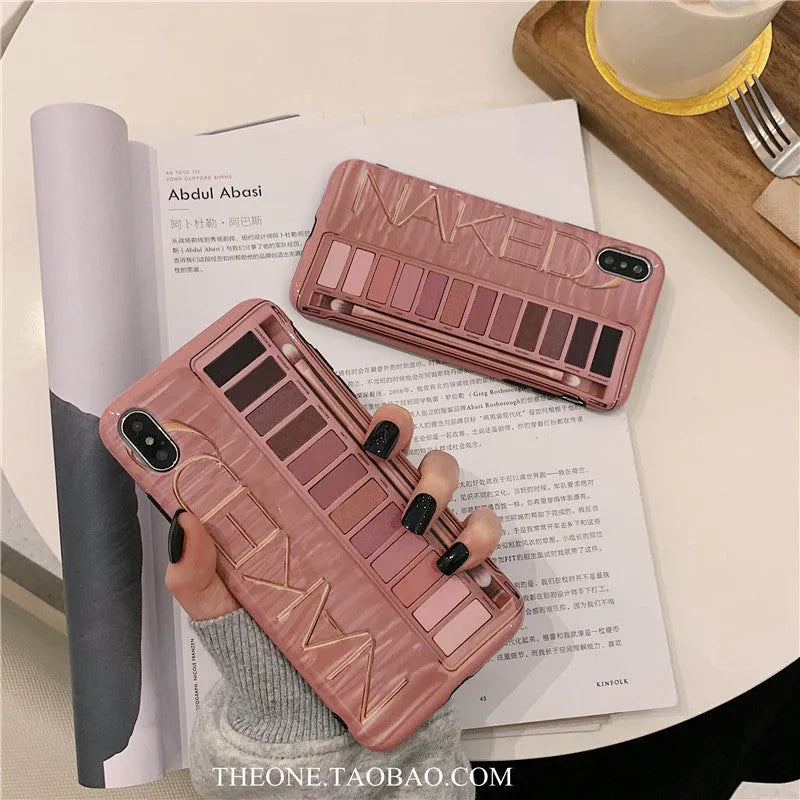 Silicone iPhone case with marble pattern in flesh or grey colour.