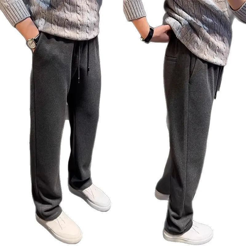 Loose men's cotton-blend sweatpants in solid colour with wide leg and drawstring waist