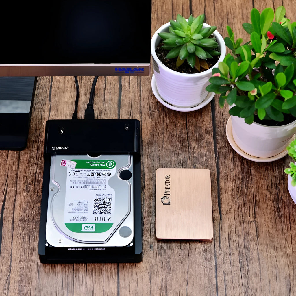 Black universal SATA hard disk enclosure for 2.5 inch and 3.5 inch drives with USB cable
