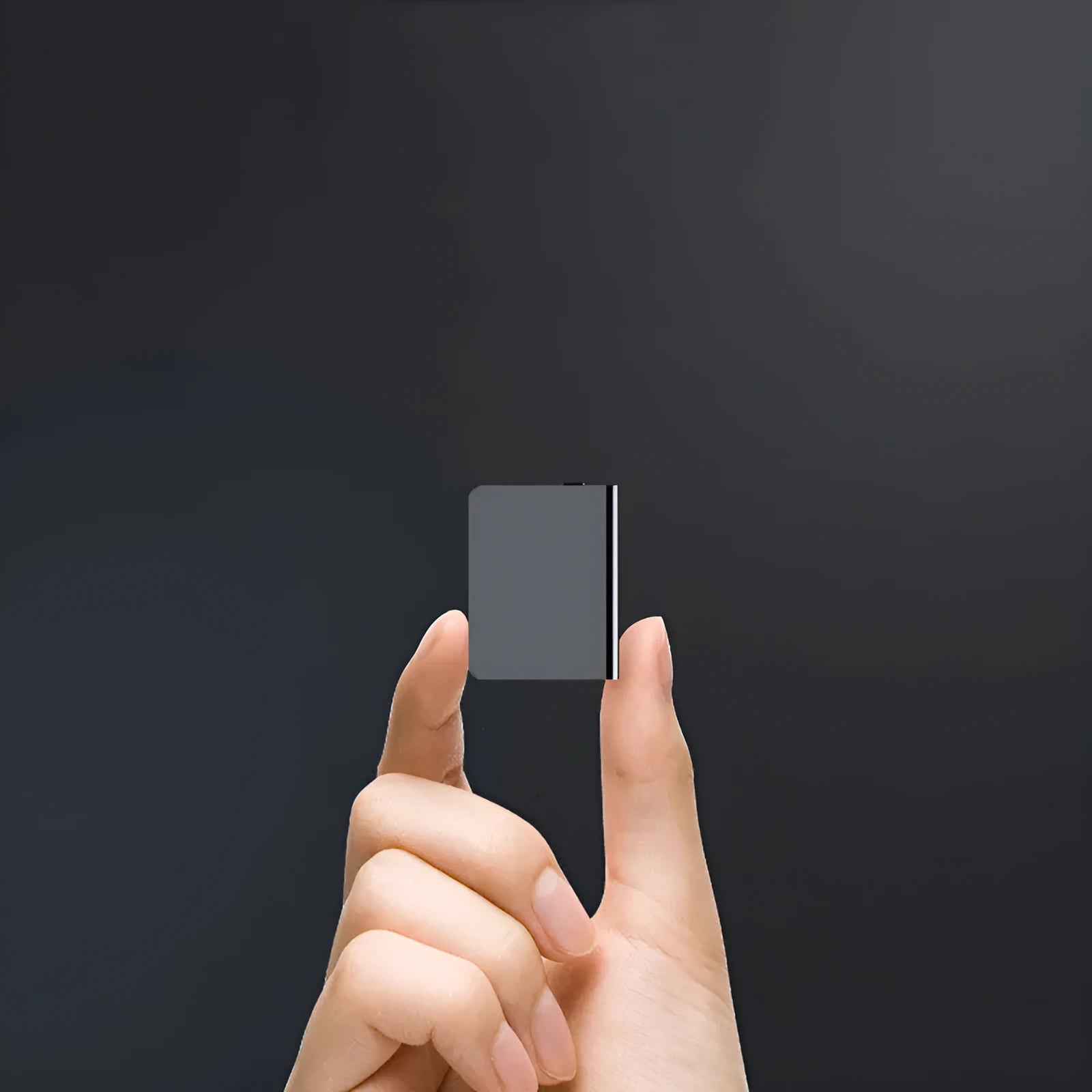 Black high definition noise reduction digital audio recorder with zinc alloy shell.