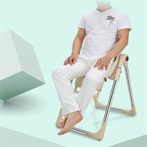 Baby high chair for toddlers 24 months and older in blue colour with stable anti-fall design