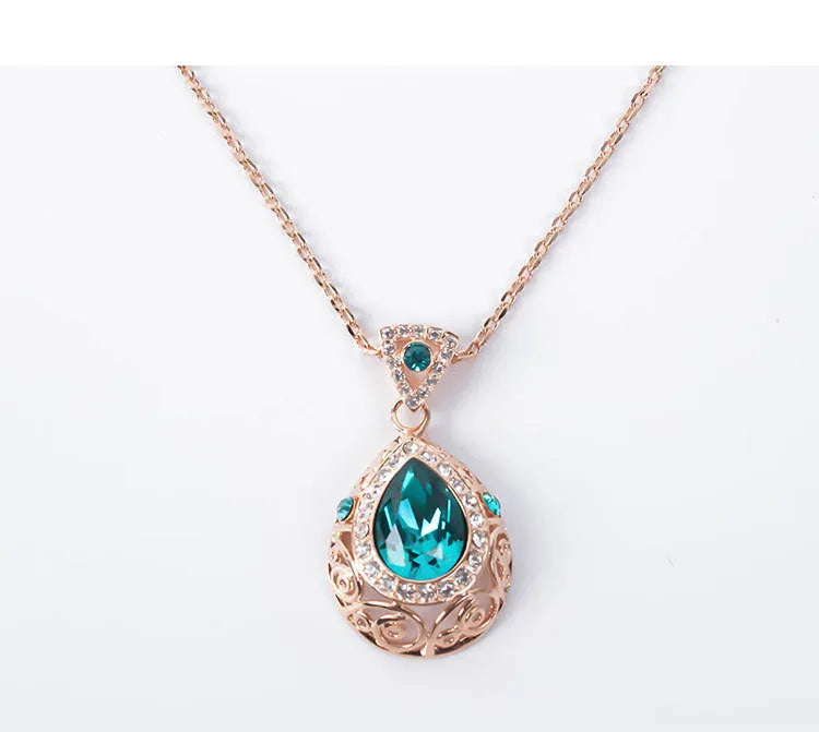 Hollow pattern alloy jewelry set in picture colour for women