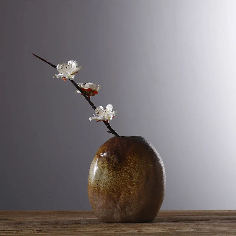 Ceramic small vase in Japanese style with glazed pottery surface, one of six colour options