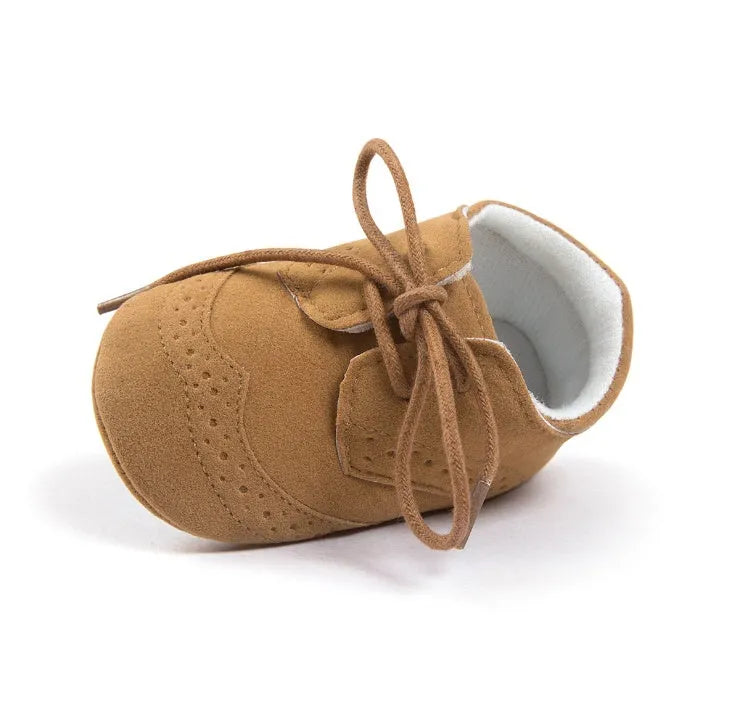 Men's baby soft-soled shoes in synthetic leather, vintage style, shown in light brown colour