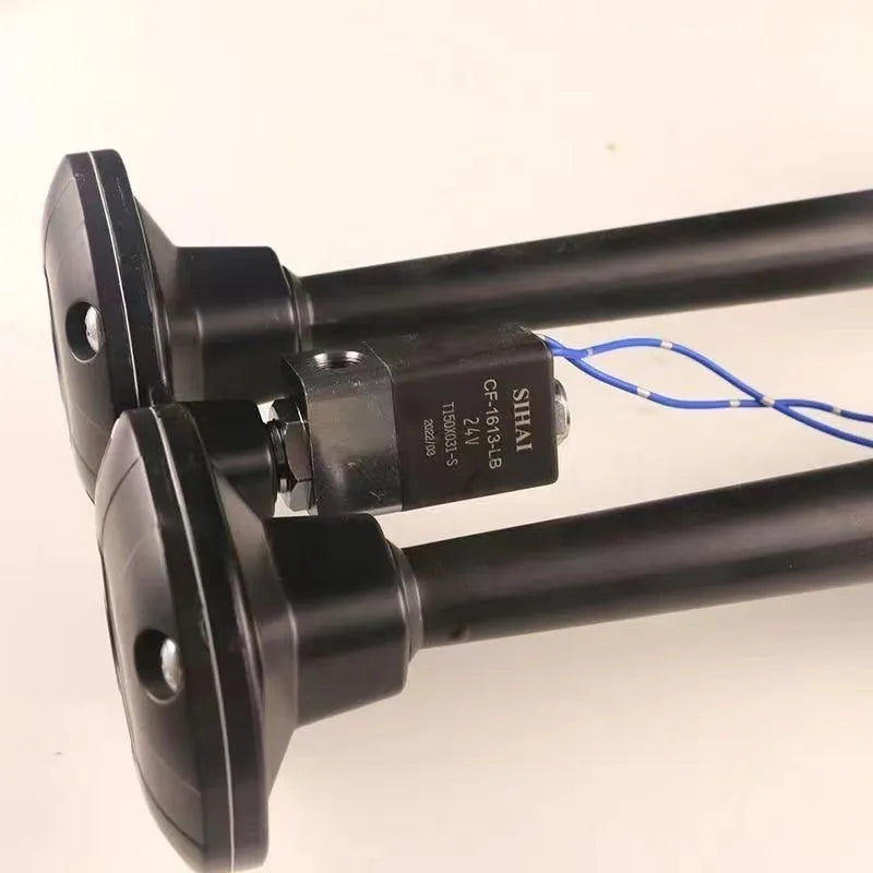 Black 12V 24V 300DB dual trumpet air horn and compressor kit for universal vehicle fitment.