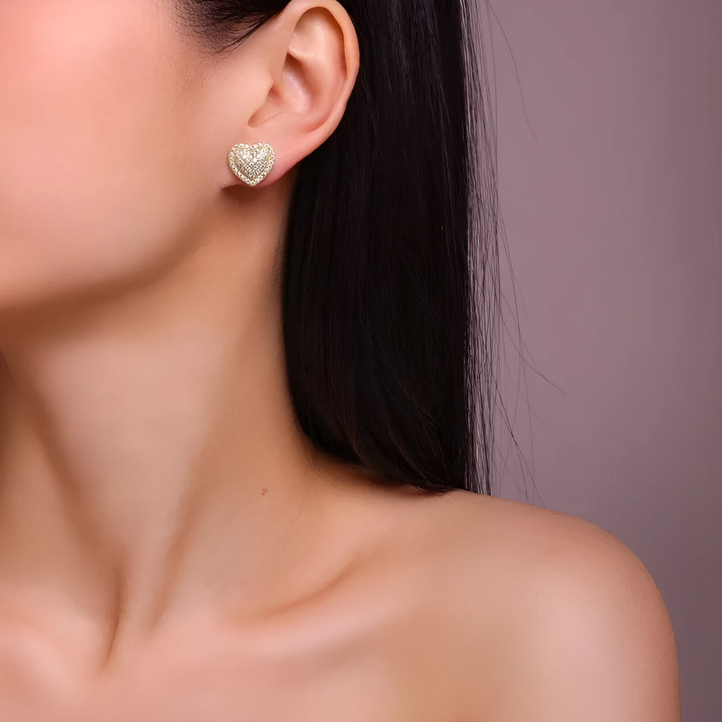 Golden heart-shaped moissanite stud earrings in S925 sterling silver setting