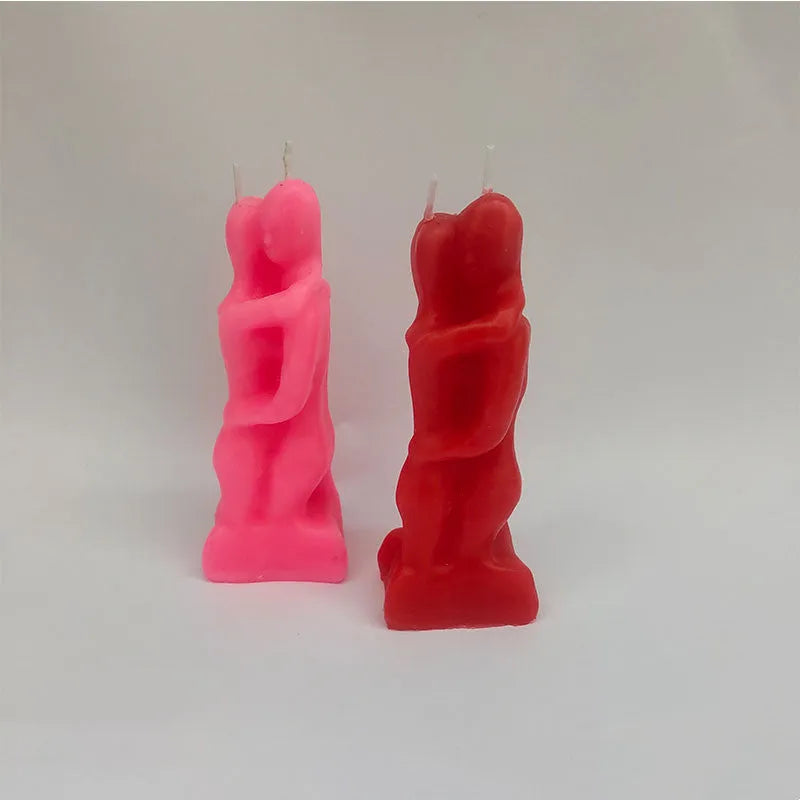 Small couple hug candle ornament in pink or red paraffin wax, size S, single candle for home decor