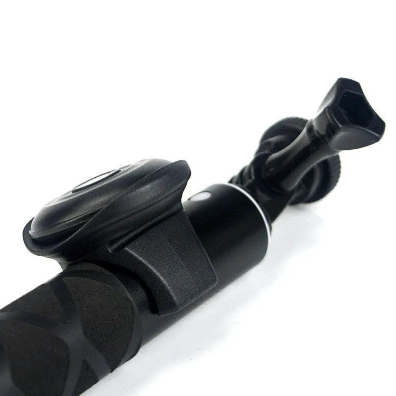 Black Snap Bluetooth remote control for wireless smartphone camera photos on a 10-metre range.