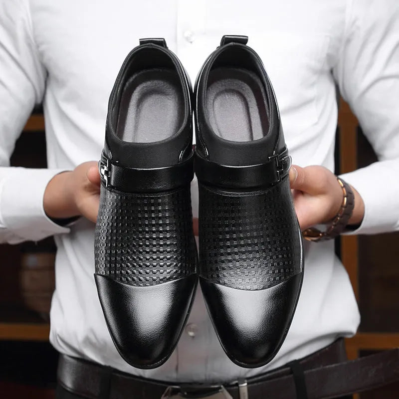 Men's black business formal PU leather shoes with non-slip rubber sole on a grey background