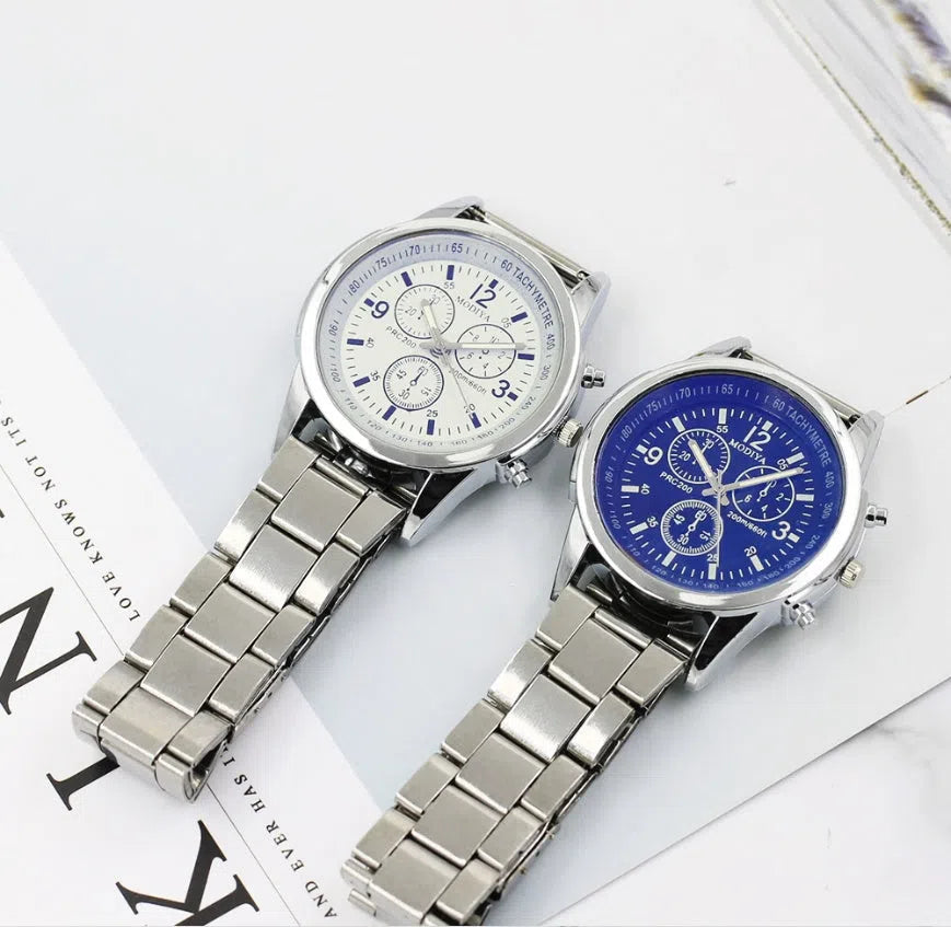 Blu-ray Gift Steel Band Watch with 4cm plastic dial and alloy strap in black colour