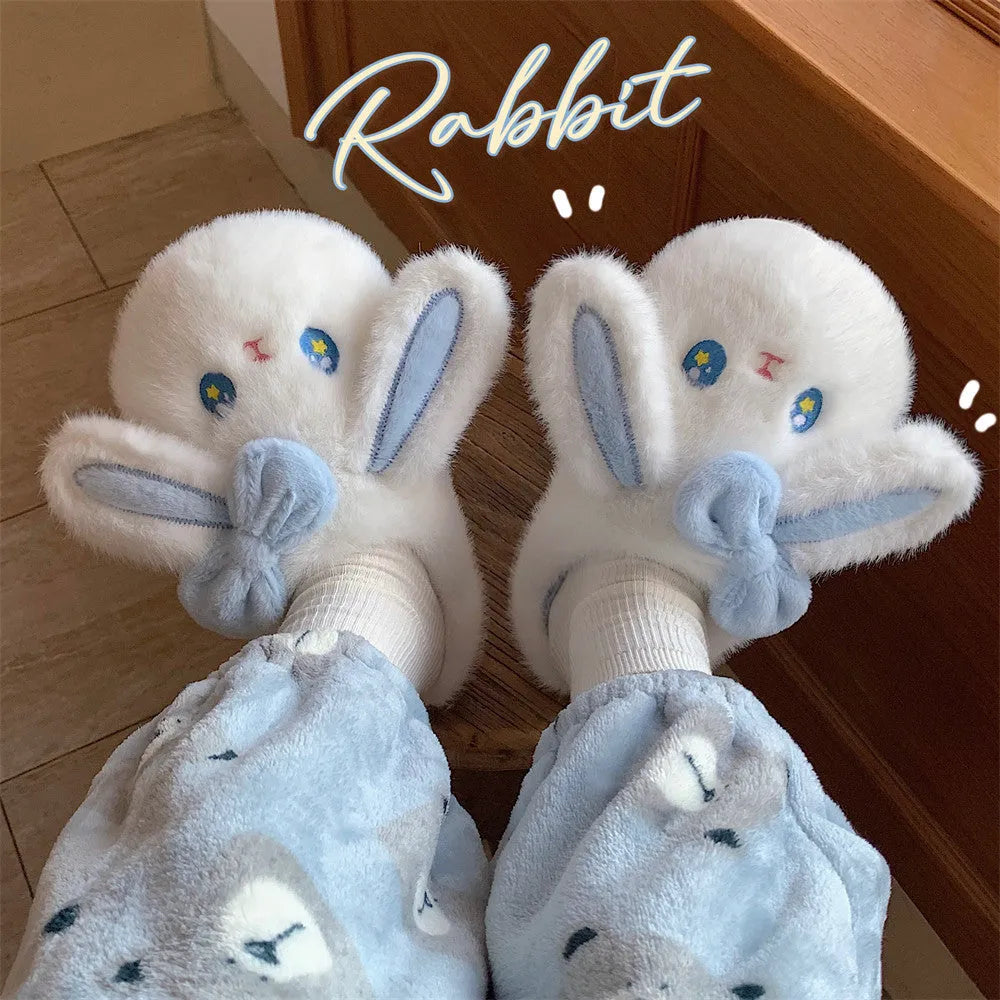 White indoor confinement slippers with soft EVA sole and faux wool lining available in sizes 36-41