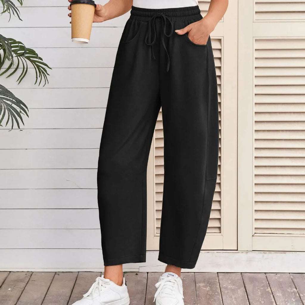 Loose cropped sweatpants with drawstring pockets in seven colour options including army green and apricot