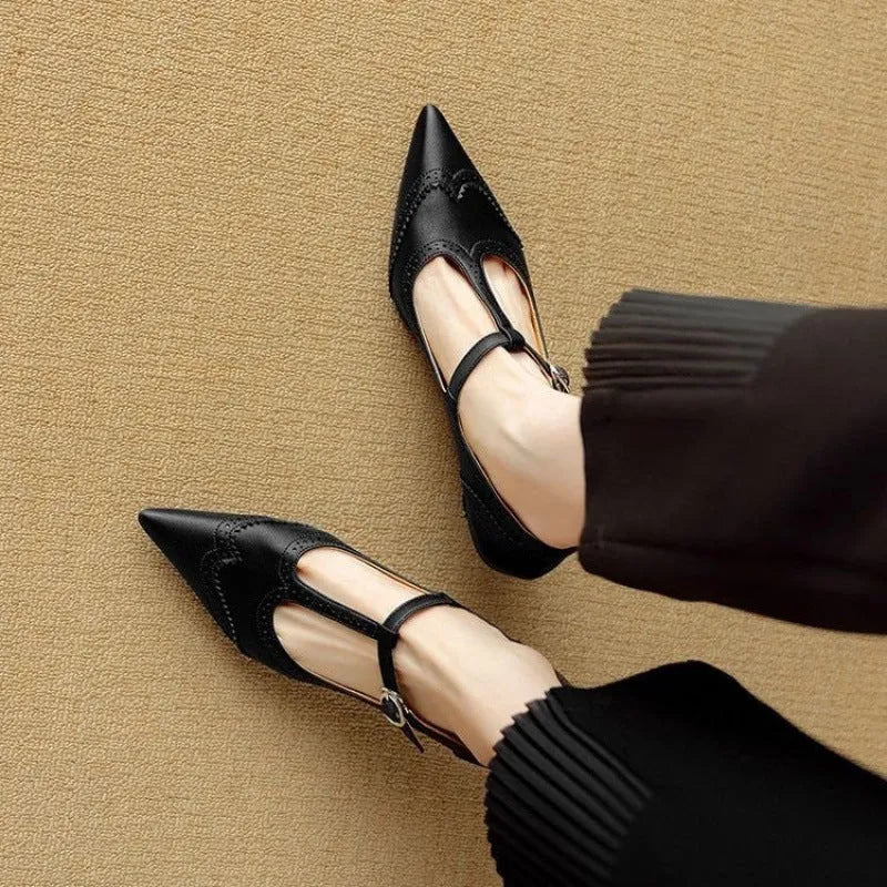 Women's black and white stiletto heels with skull engraving pattern, French vintage style, on a high heel over 8cm.
