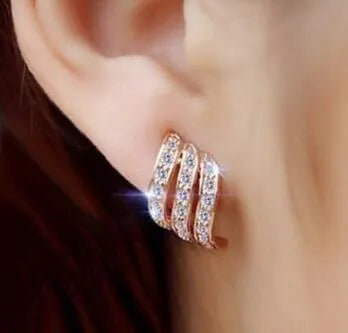 Simple plated wild earrings for women, lightweight 9g, gold tone finish, pierced earrings