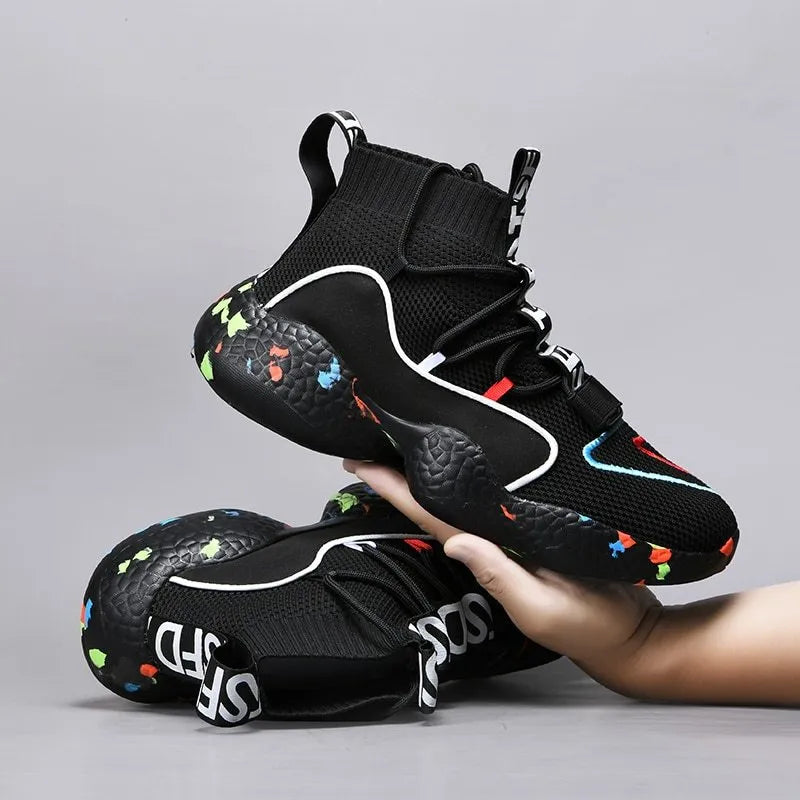Men's camouflage patterned sneakers with mesh upper and rubber sole