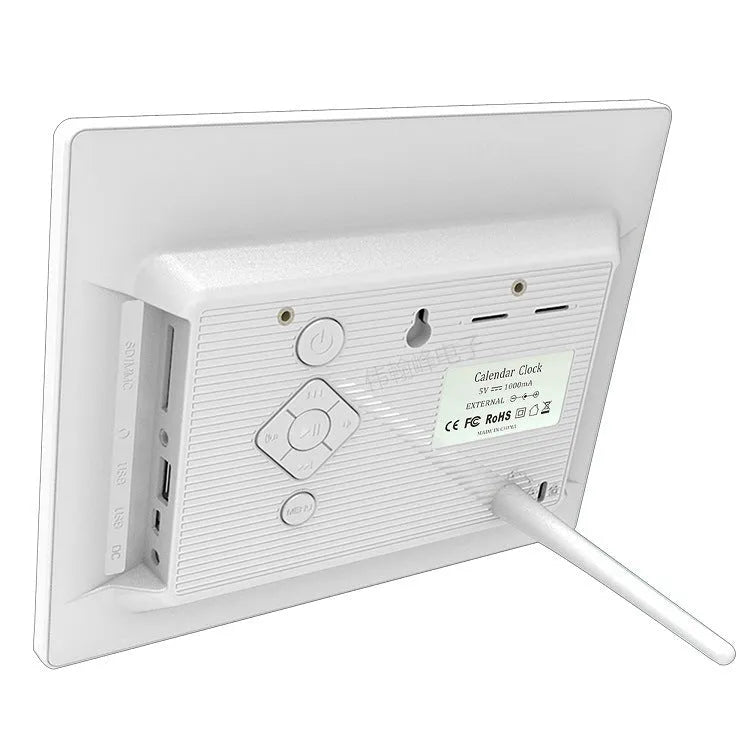 8 inch digital photo frame with 800×600 resolution showing images from SD card