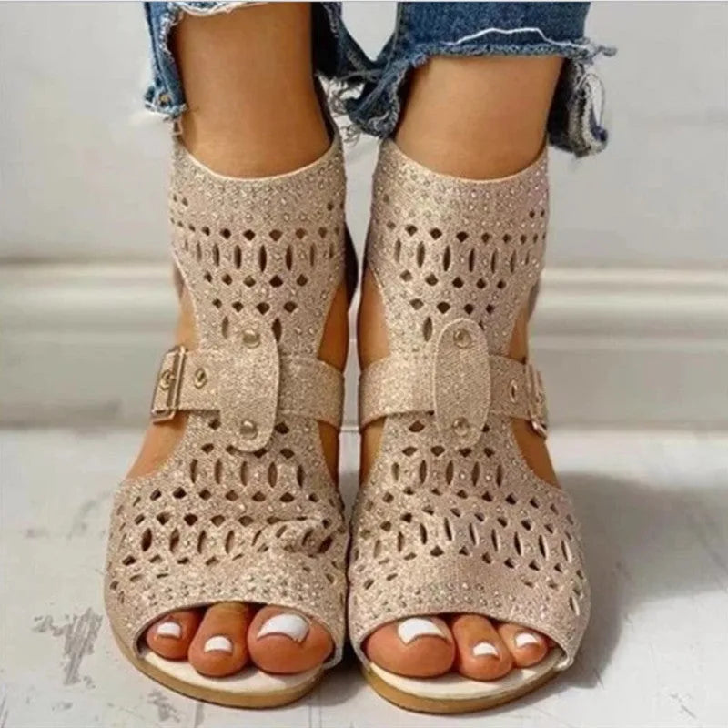 Women's beige flat sandals with back zipper closure and wedge heel