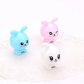 Mini cartoon manual pencil sharpener for children with random bunny style and small size