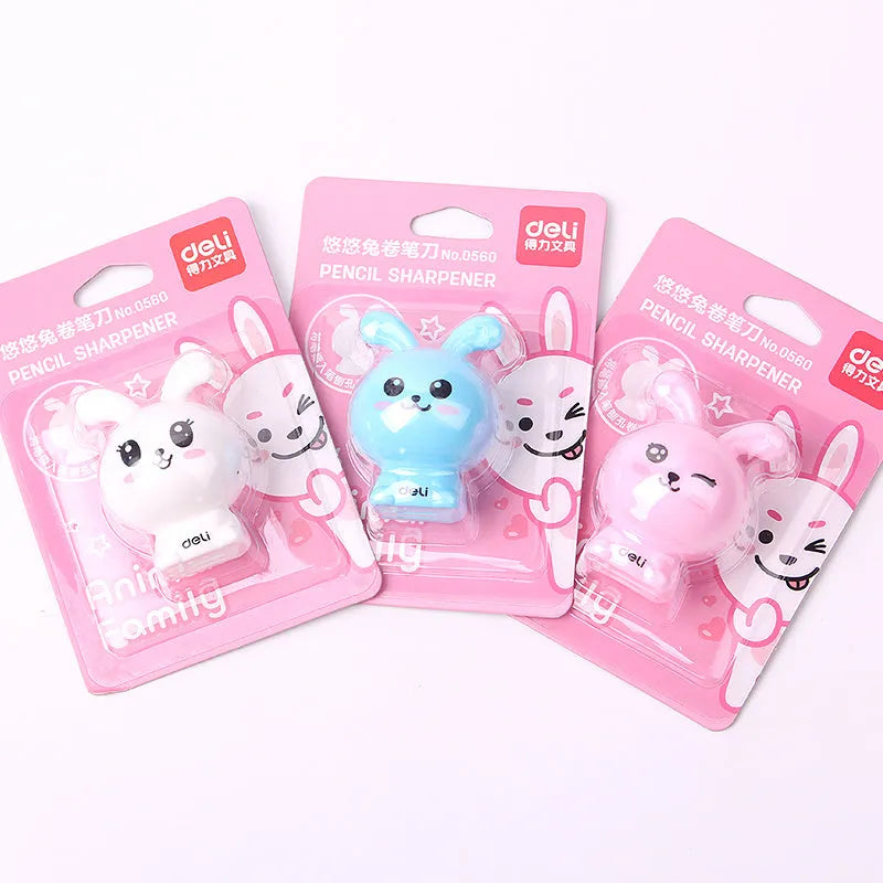 Mini cartoon manual pencil sharpener for children with random bunny style and small size