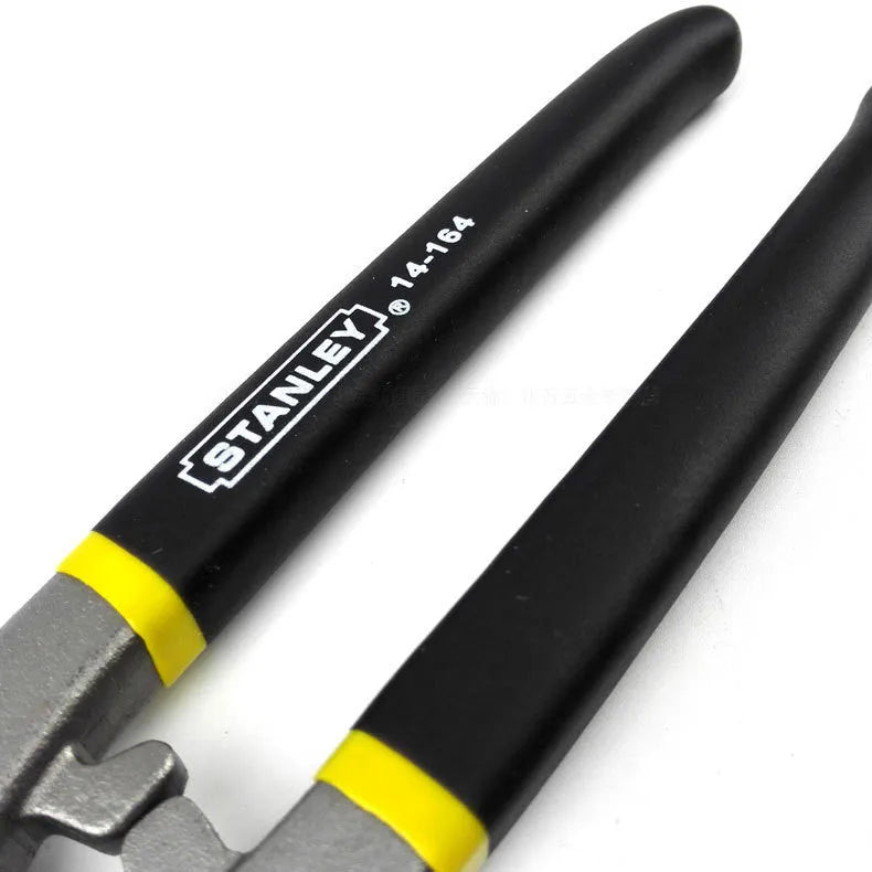 Yellow-handled high carbon steel barbed wire shears with 200mm length and sandblasted finish