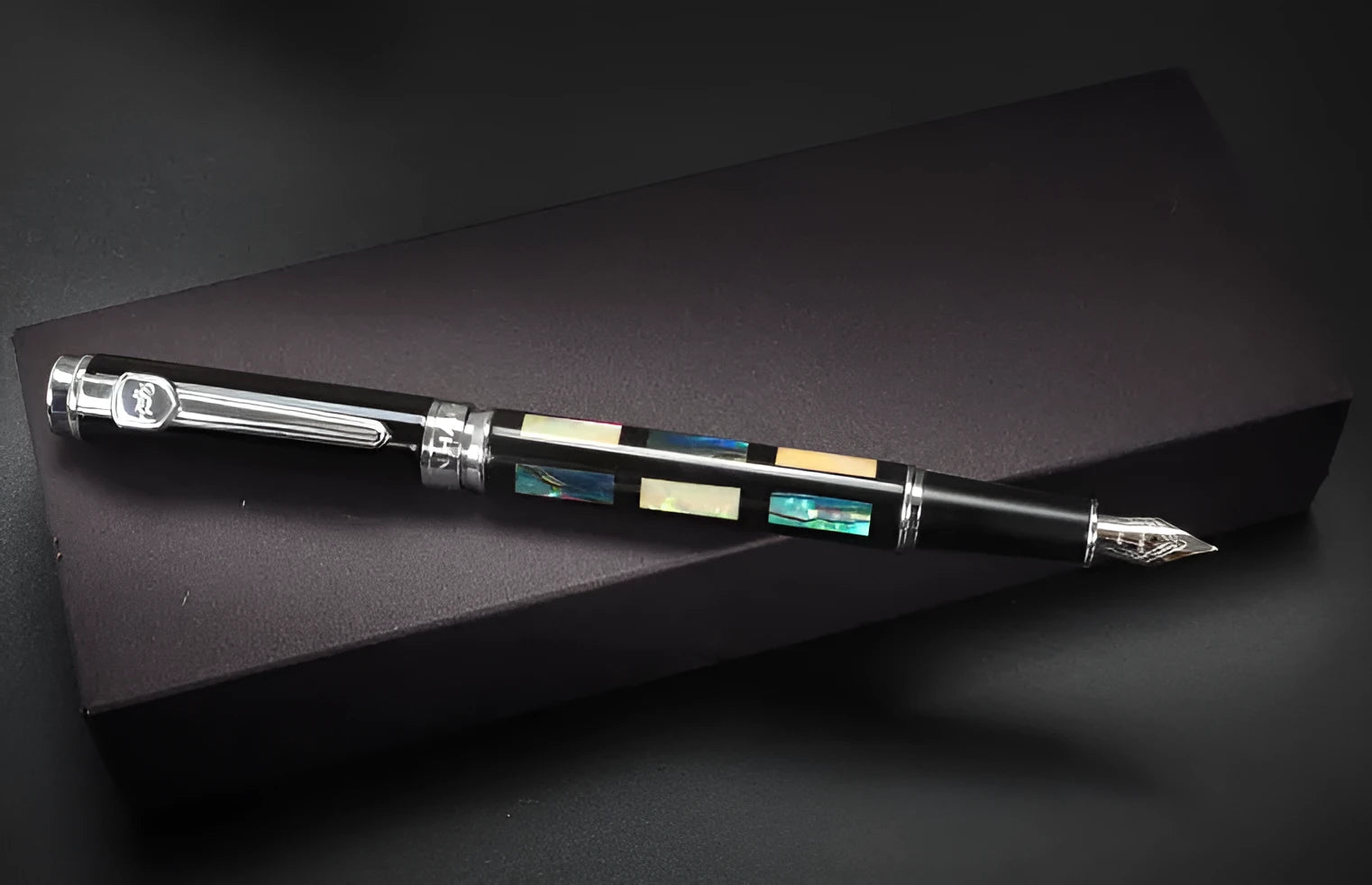 Ceramic colour lacquer pen with metal shell and wood finish, showing three nib sizes: 1.5mm art, 0.5mm writing, and 0.7mm signature